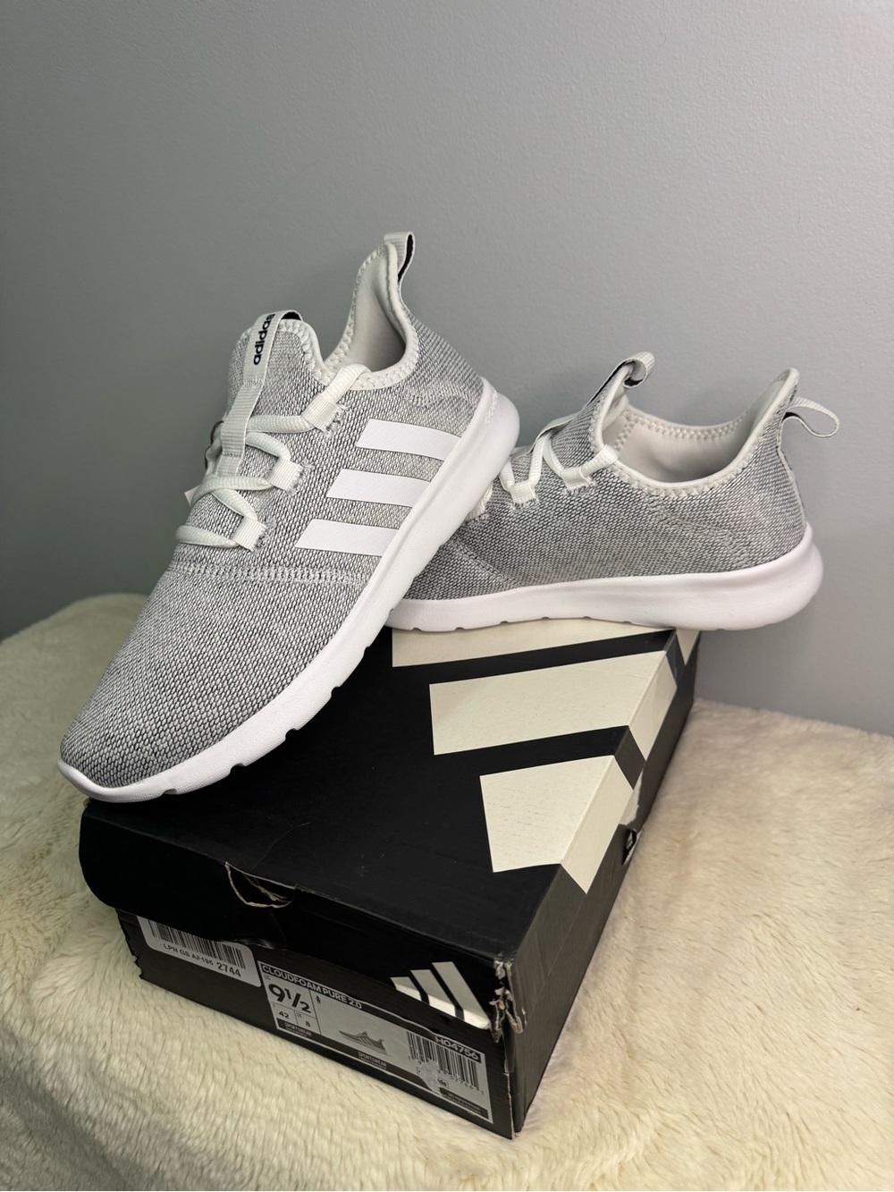 Women’s Adidas' Gray Sneakers- Cloudfoam
